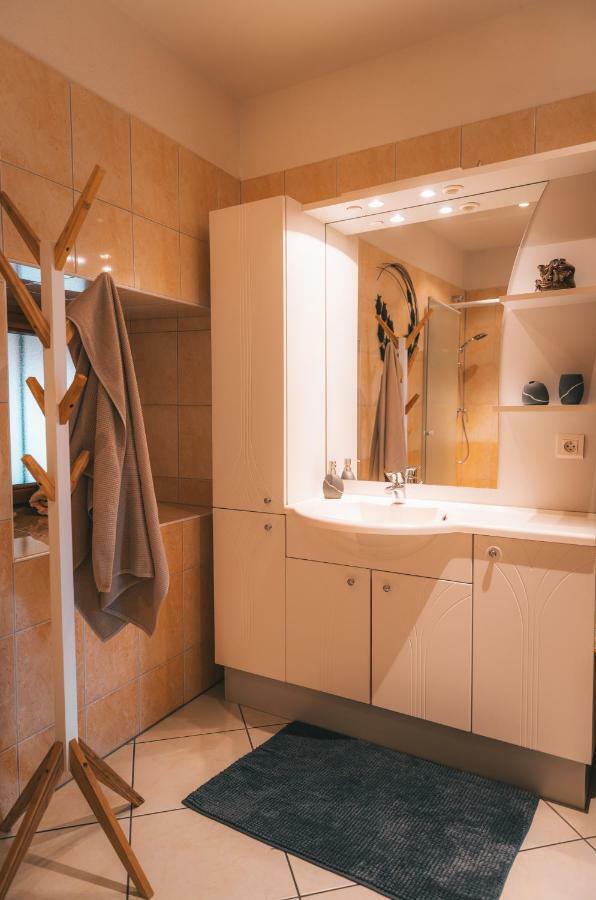 Chez Laurette A Bergheimアパートメント エクステリア 写真